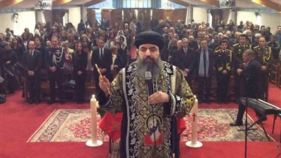 كنيسة السيدة العذراء بشاتنيه بفرنسا تقيم صلاة لتأبين شهداء البطرسية