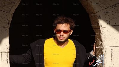 إدريس رحبي أول نجم عماني يغني باللهجه المصرية