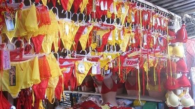 ملابس داخلية ملونة في أمريكا الجنوبية.. احتفالا بـ