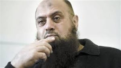 نبيل نعيم: الجماعات الإرهابية توهم الشباب بالحور العين 