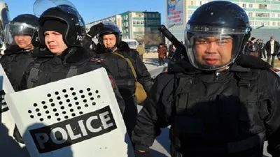 القبض على 16 شخصا على علاقة بـ