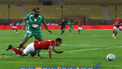 اتحاد الكرة يتراجع أمام الأهلي ويتحمل إيجارات دور الـ 32 لكأس مصر