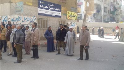 إزالة الوحدات السكنية المخالفة بمنطقة 