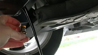 الأسباب التي تجبرك على تغيير زيت المحرك دوريا