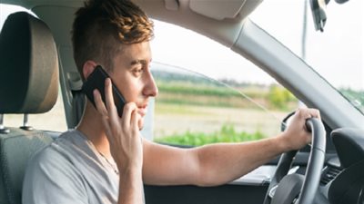 تقنية جديدة لمنع استخدام الهاتف المحمول أثناء القيادة