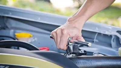 حيل ونصائح للتعامل مع سيارتك في أي ظرف سيء!