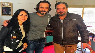 انجي علاء: سعيدة بالعمل الثاني لي في مجال التأليف والتاسع في مجال تصميم الأزياء