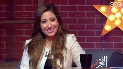  بوسي تطرح أغنية اضحك على 