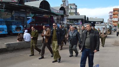 حملة مكبرة لرفع إشغالات البائعين الجائلين بكفر الشيخ وإزالة 50 تعدي (صور)
