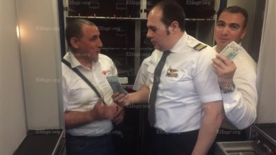 تفاصيل اختفاء حقيبة تحتوي على 20 ألف دولار بمطار القاهرة (صور)