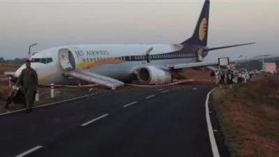 عاجل.. انحراف طائرة هندية عن مسارها قبل اقلاعها من مطار دابوليم  