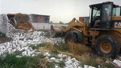 إزالة 18 حالة تعدي على الأراضي الزراعية في أسيوط