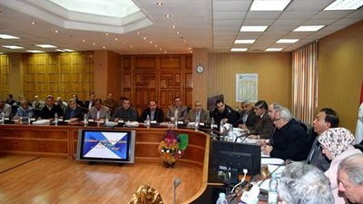 تنفيذي الشرقية يناقش موقف الخطة الإستثمارية والموحدة للعام المالي