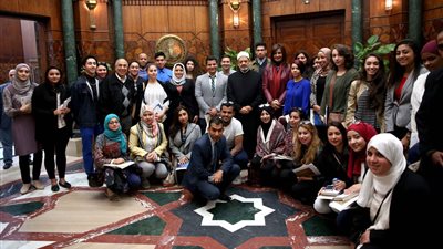 وزيرة الهجرة: لقاء 