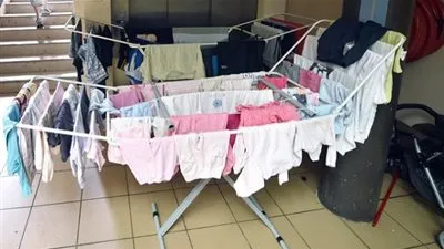 احذري.. نشر الملابس داخل المنزل يعرض صحتك للخطر!