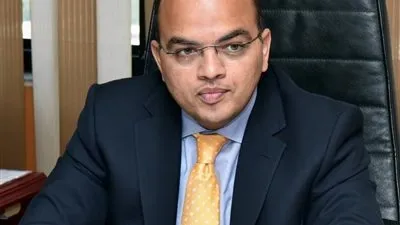 خضير: عقدنا ١٠٠٠ جلسة حوار مجتمعي حول قانون الاستثمار   