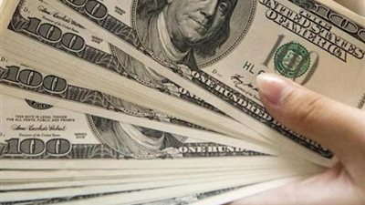 أعلى سعر لشراء الدولار وأقل سعر للبيع بالبنوك اليوم