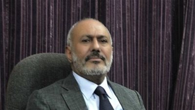 صحيفة سعودية: الرئيس اليمني السابق يسحب قواته من نهم
