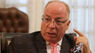 وزير الثقافة يدخل في صراع مع الفضائيات بعد استضافتها منجمين وفلكيين