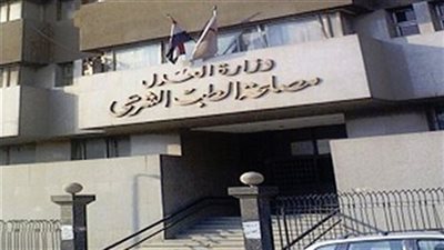 النيابة تقرر إجراء تحليل مخدرات لعامل المزلقان في حادث قطار العياط