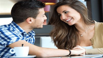 4 إرشادات ذهبية لتضمني تعلق الرجل بكِ من الموعد الأول