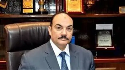 محافظ الإسكندرية يكشف تفاصيل إنقاذه شابًا من الانتحار
