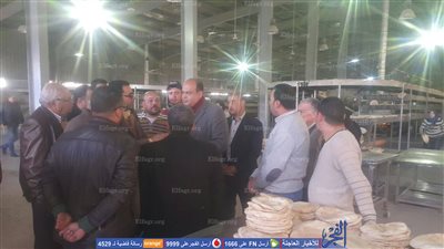 محافظ مطروح: فتح منافذ جديدة لمجمع المخابز لتوفير الخبز المدعم للمواطنين