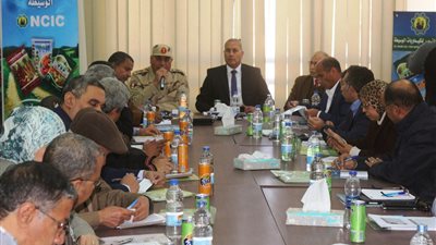 لجنة البيئة بالسويس توافق على إنشاء مجمع مصانع الأسمدة الفوسفاتية في السخنة