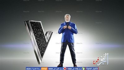 طرد توم جونز من لجنة تحكيم The Voice