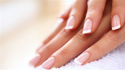 طريقة عمل ماسك طبيعي لتبييض الأظافر