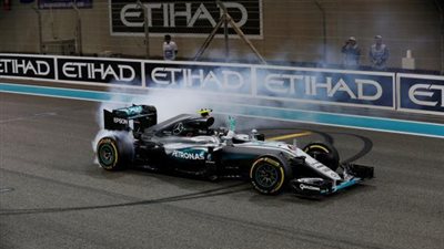 مرسيدس يحدد موعد تقديم سيارة منافسات 2017