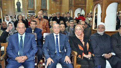 أسقف بنها وقويسنا لمرتكبي حادث البطرسية :أخطأتم في حق وطنكم ودينكم وسنظل نحبكم (صور)