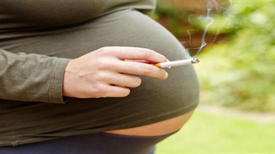 تعرض المرأة للتدخين السلبي قبل الحمل قد يؤثر بالسلب على طفلها