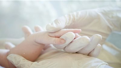 كيف يتعايش الطفل مع مرض هشاشة العظام !