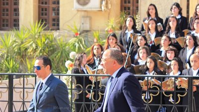 وزراء وسياسيون يقدمون التهنئة للبابا بمناسبة عيد الميلاد المجيد (صور) 