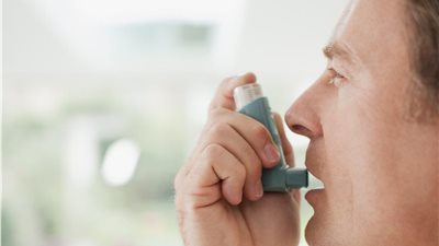 دراسة تحذر من مخاطر الطب البديل في علاج الحساسية والربو