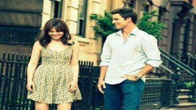 معجب بها وتعاملك كصديق؟ تعرف علي الطريقة التي تجعلها تقع في حبك