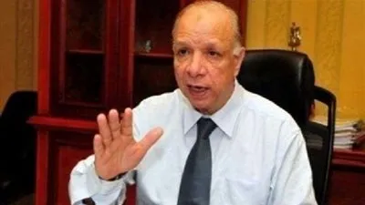 محافظ القاهرة يطالب بتخطيط أمثل لأرض بالدرب الأحمر