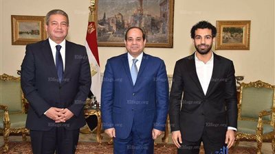 الرئيس السيسى يعرب عن تقديره لتبرع محمد صلاح لصندوق 