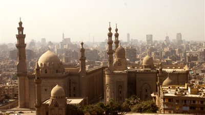 النيابة تشكل لجنة لفحص مقتنيات مسجد الرفاعي بعد سرقة 6