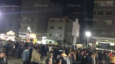 طوابير بالآلاف في جنازة شهيد دمياط  (صور) 