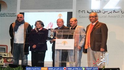 محمود نسيم يفوز بجائزة 