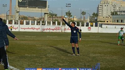 أزمة في لقاء الأوليمبي والبلدية بسبب إبراهيم نور الدين والجماهير (صور)