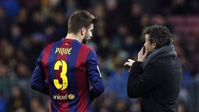 إنريكي ينتقد تصريحات بيكيه ضد التحكيم