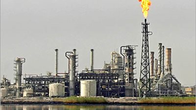 وزير النفط العراقي: نتوقع ارتفاع البرميل إلى 65 دولار قريباً