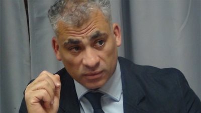 أستاذ بالجامعة الأمريكية: سننتج 1.7 مليار متر مكعب من الغاز يوميًا من الصحراء الغربية