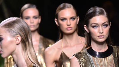 هل تعلم لماذا لا تبتسم عارضات الأزياء؟