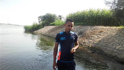 وفد من محافظة بني سويف يزور أسرة الشاب المختطف فى ليبيا