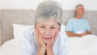 لمن تخطوا سن الـ50.. لا تشربوا القهوة ظهراً!