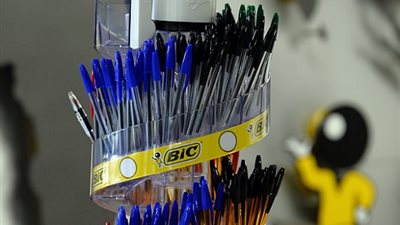 بمكونات محلية كاملة.. الصين تنجح في صناعة أول قلم حبر